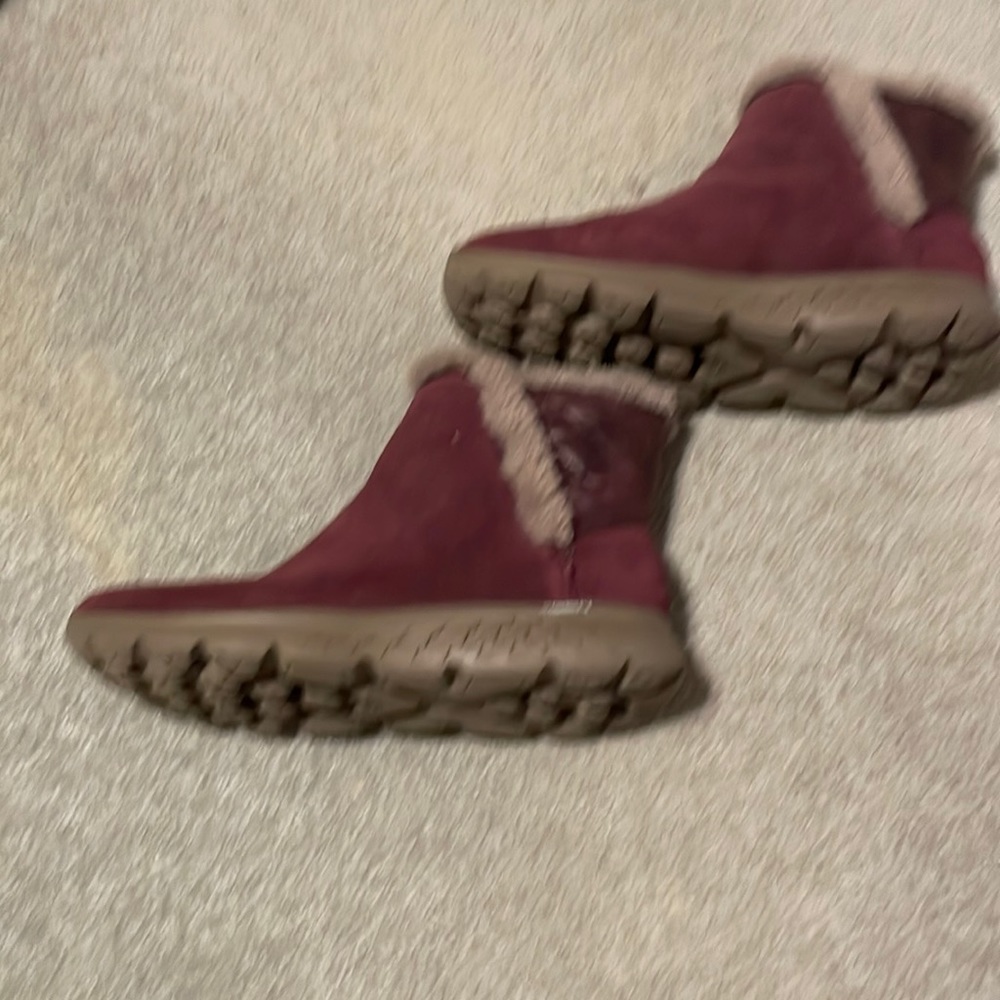 Sketchers boots never worn sprayed with waterproof scotch guard